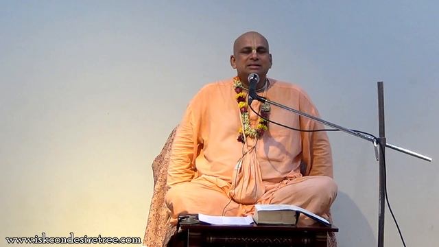 Narasimha Katha by Kamalalochan Prabhu at ISKCON Mira Road Day 1 on 2nd May 2016 смотреть онлайн