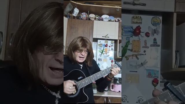 Одинокая ветка сирени