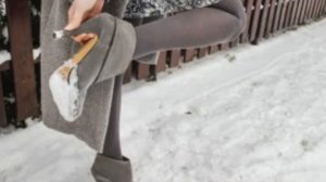 Почему скрипит обувь при ходьбе и как это исправить.