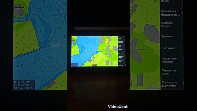 Карта глубин для Lowrance 2 в 1 C-Map RS-Y050 и Navionics EU652L 52XG Gold смотреть онлайн