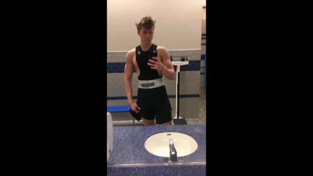 SKINNY TO RIPPED 4 YEAR NATURAL TRANSFORMATION 16-20 смотреть онлайн