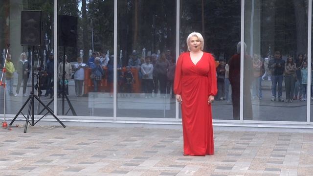 2 ч Помнить, чтобы жизнь продолжалась! 22 июня 2023 фонтан Танцующие журавли .концерт солистов ГДК смотреть онлайн