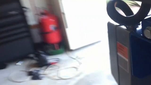 New Vapor Hone 800-P Blaster and Polar Air 7.5HP 80 Gallon Air Compressor смотреть онлайн