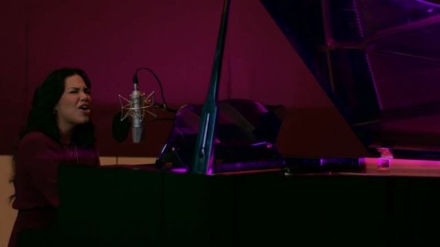 "Átame" - Alexandra González смотреть онлайн