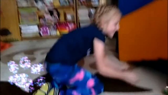 горилла WeDo 2.0 смотреть онлайн