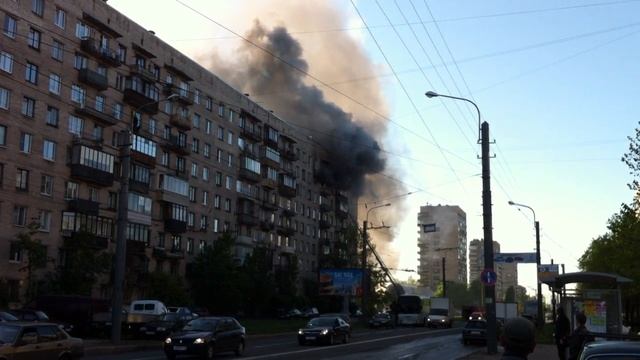 Пожар на Пражской ул. д.22 24.05.2011 8.20 смотреть онлайн