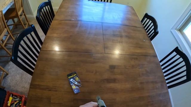 CARPET KNIVES!!! HOW TO USE - STANLEY CARPET KNIFE #10-525 - REVIEW - CHANGING CARPET KNIFE BLADE!! смотреть онлайн