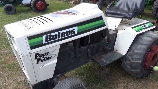 Red Rocket- Bolens- The Black Knight Lawn Mowers смотреть онлайн