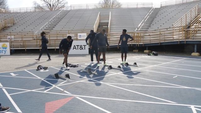 Workout Wednesday: North Carolina A&T Sprinters смотреть онлайн