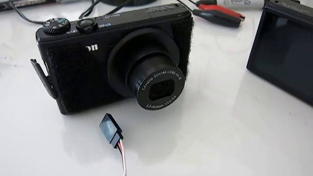 S110 Red Eye LED flash смотреть онлайн