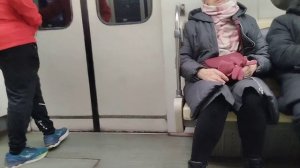 поездка по Лахтинско-Правобережной (4) линии метро СПБ на Номерном. Спасская - Улица Дыбенко.