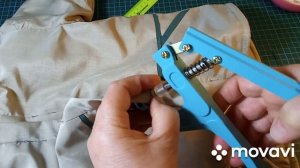 Установка пластиковых кнопок на детскую одежду.Всё очень просто.