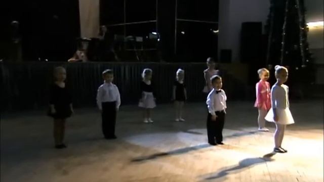 Выступление Вовы - Тамагочи,Макарена.wmv смотреть онлайн