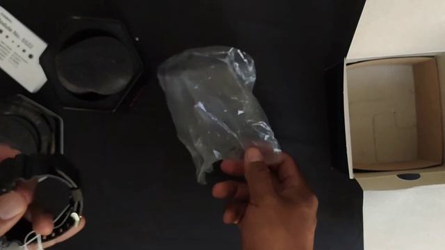 Unboxing G-Shock GA-710-1A - Black and Silver - Original смотреть онлайн