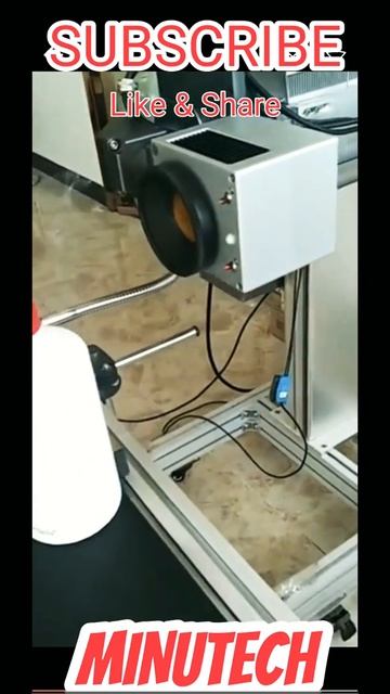 CO2 ON-LINE FLYING LASER MARKING MACHINE FOR WOOD/FOOD/WATER BOTTLES PRINTER #Shorts смотреть онлайн