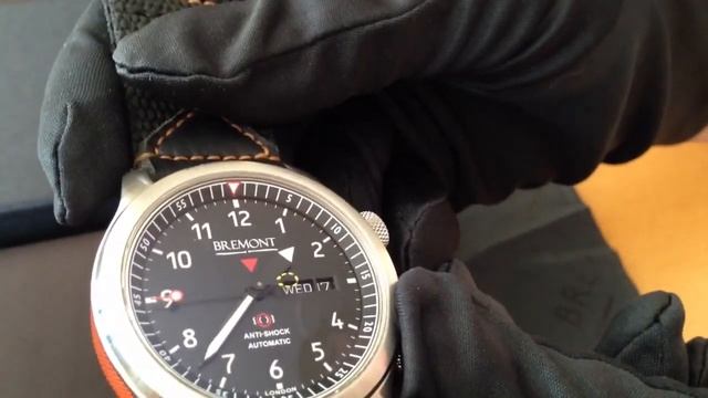 Bremont Martin Baker MBII Orange смотреть онлайн