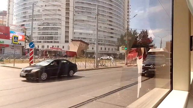 Поездка на трамвае Львёнок по Перми улица Мира снято:19.08.2022г. смотреть онлайн