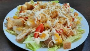 Салат "Цезарь с пекинской капустой " простой и вкусный рецепт