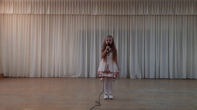 "Милий серцю край", виконує Мельничук Марта, вихованка ВЕС "Орфей",керівник Наталія Мещерякова смотреть онлайн