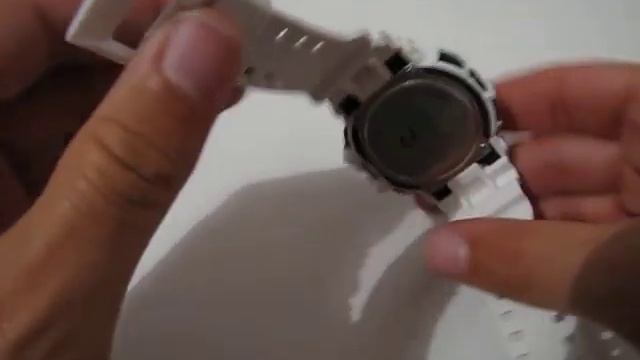 CASIO G-Shock GA-400-7A - white ana-digi watch смотреть онлайн