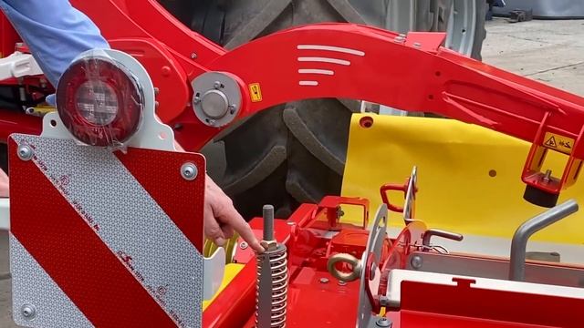 Pottinger Novacat 302 ED Mower