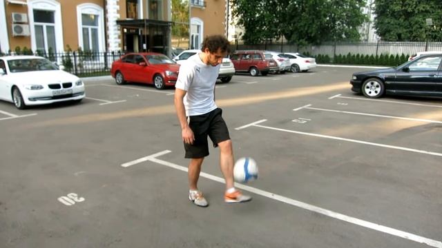 Финт Зидана - обучение. Футбольные уличные финты.