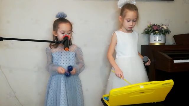 "Мышка-норушка". Гаврилова Евдокия (5 лет) и Гаврилова Людмила (7 лет). смотреть онлайн