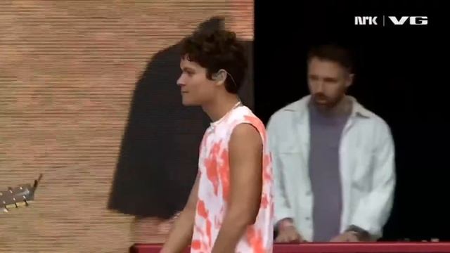 Performance 'Nakna' Omar Rudberg e Victoria Nadine – VG-LISTA (06.07) смотреть онлайн