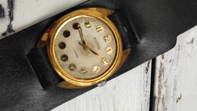 Часы мужские механические Восток 17 камней смотреть онлайн