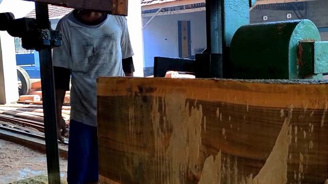 Very Hard Small Wood смотреть онлайн