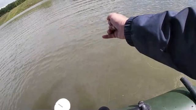 ЖЕРЛИЦЫ летние! Ловля щуки на ЖЕРЛИЦЫ (кружки). ЛЕСНАЯ речка радует ТРОФЕЯМИ! Крупная щука на живца. смотреть онлайн