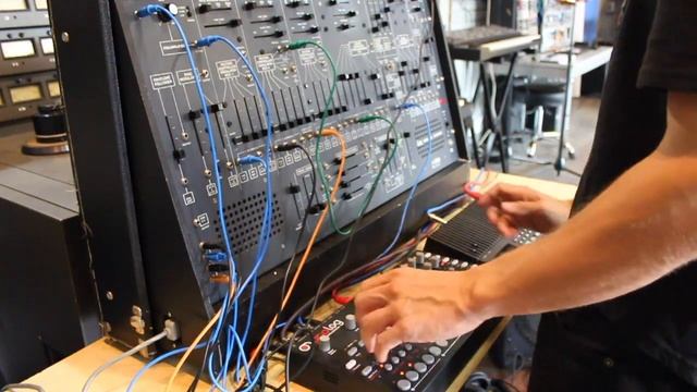 ARP 2600 + Yamaha RX17 + Elektron A4 смотреть онлайн