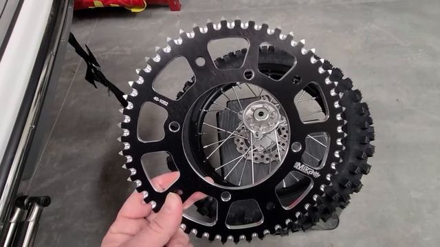 KX112 - Mika Metals Sprocket - Must Have for the KX112 смотреть онлайн