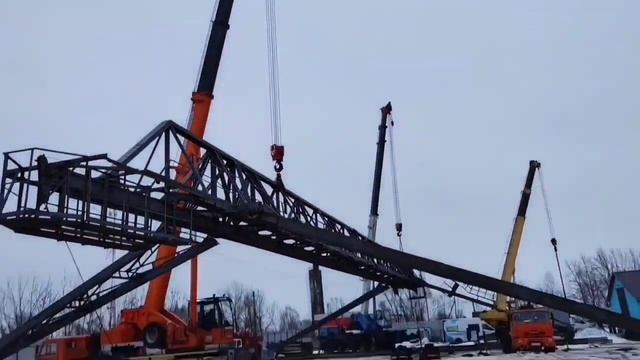 Подъём козлового крана весом 40 тонн смотреть онлайн