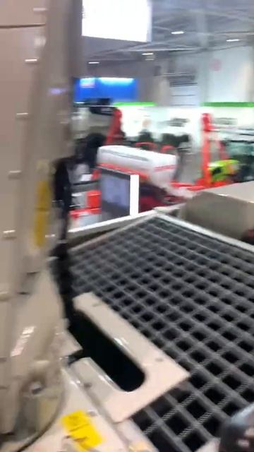 Новый Кормоуборочный Комбайн CLAAS смотреть онлайн
