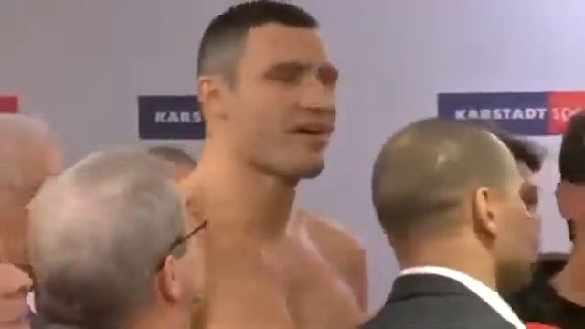 DERECK CHISORA, VITALI KLITSCHKO'YA TOKADI YAPIŞTIRIYOR! смотреть онлайн