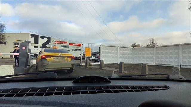 СМЕНА В ЯНДЕКС ДОСТАВКЕ / КУРЬЕР НА АВТО В МОСКВЕ смотреть онлайн