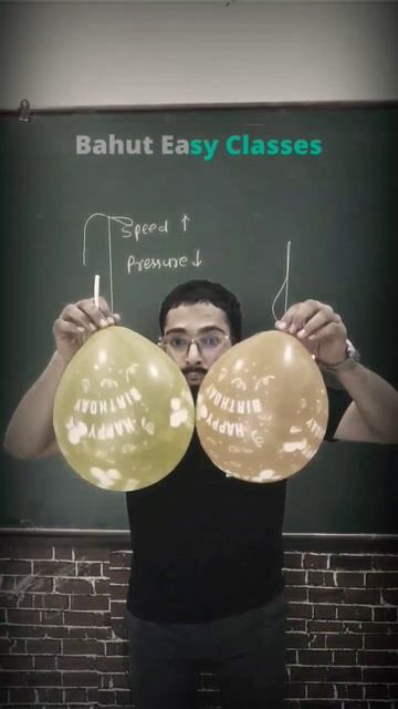 Pressure vs Speed || Barnoli theorem || science practical #bahuteasy #physics #fun #concept смотреть онлайн