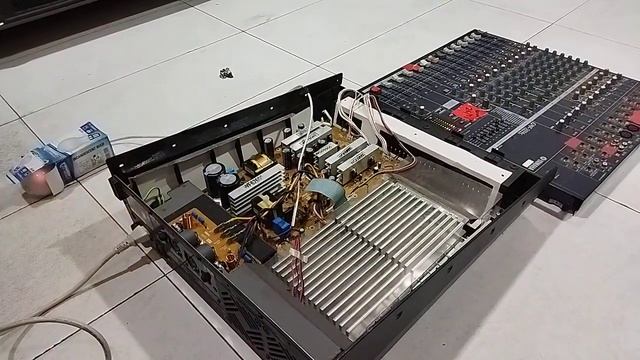 YAMAHA EMX5014c - series test lamp (successful) смотреть онлайн