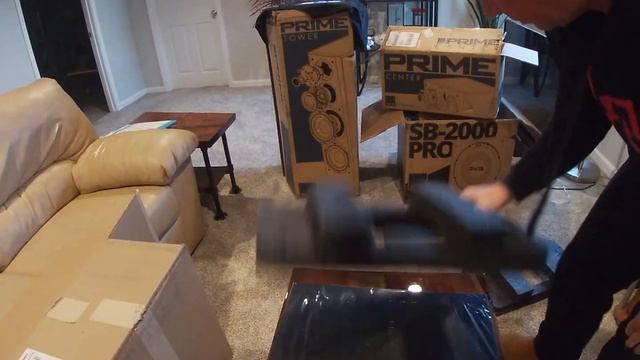 Unboxing the Denon X2600h AVR смотреть онлайн