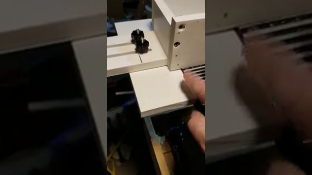 Adjustable rip fence for Harbor Freight table saw. смотреть онлайн