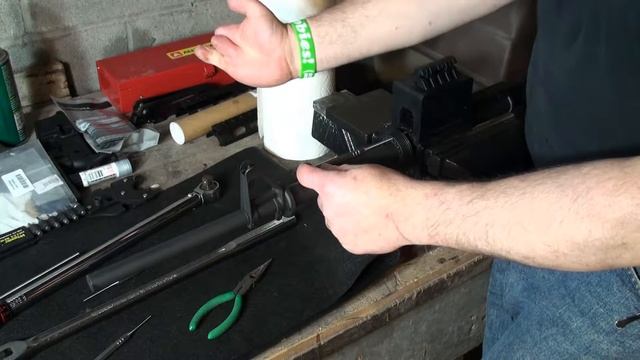 AR Build - Assembling the Upper Receiver (Part II) смотреть онлайн