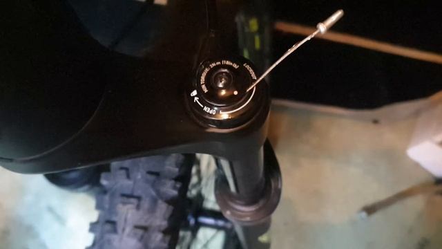Rock shox juddy silver lockout not working. смотреть онлайн