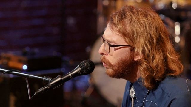 Art Zone: Gus Clark & The Least Of His Problems perform "Thoughts & Prayers" смотреть онлайн