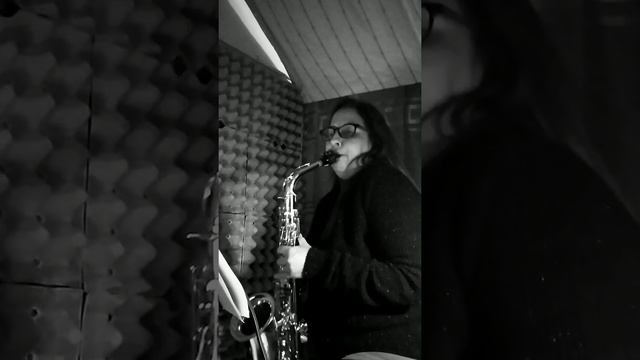 Saigon (Emilio Santiago) sax alto смотреть онлайн