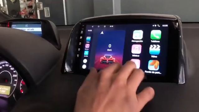 Multimedia para Koleos con CarPlay y AndroidAuto смотреть онлайн