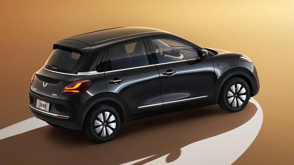 Wuling Binguo EV - недорогой и стильный хэтчбек с запасом хода до 410км. смотреть онлайн