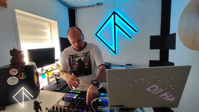 HACKme special for PrtyHard podcast. Drum n Bass dj mix. смотреть онлайн