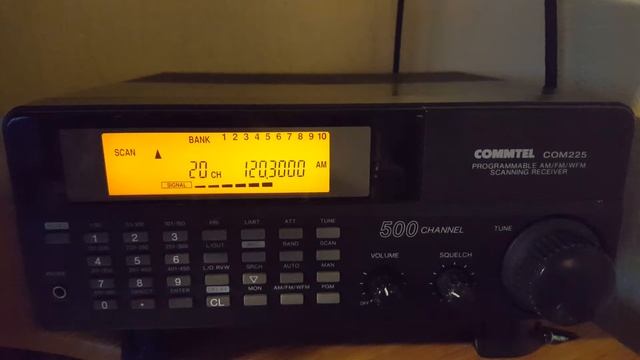 COMMTEL COM 225 receiving on Air band смотреть онлайн