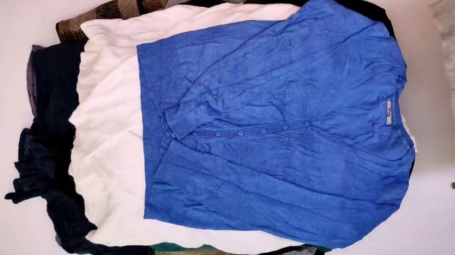 881 Свитера микс Люкс. ITALY .20111803. Вес 19,5кг 76ед смотреть онлайн